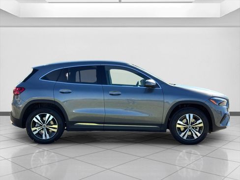 New 2026 Mercedes-Benz GLA 250 image 2