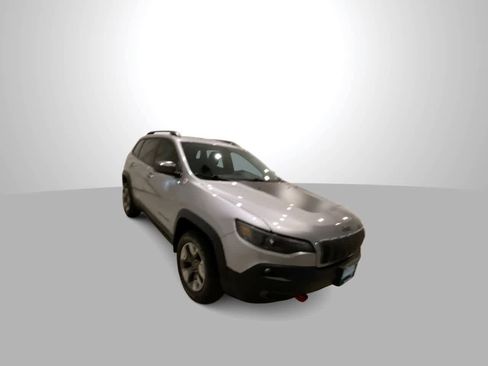 Used 2019 Jeep Cherokee Trailhawk w/ Cold Weather Group image 2