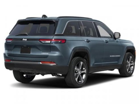 New 2026 Jeep Grand Cherokee Summit image 2