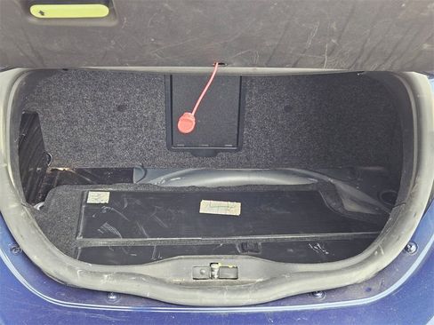 Used 2007 Volkswagen Beetle Convertible w/ Package 2 image 10