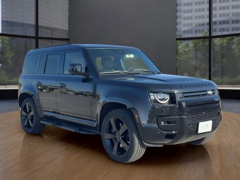 New 2026 Land Rover Defender 110 X-Dynamic SE image 7