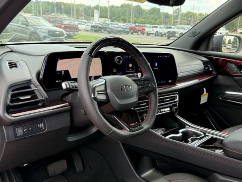 New 2026 Chevrolet Traverse RS FWD image 11