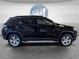 Used 2023 Jeep Compass Latitude image 2