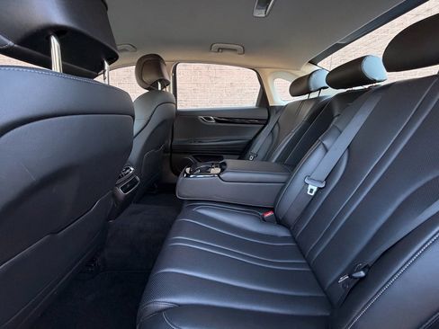 Used 2023 Genesis G80 2.5T image 17