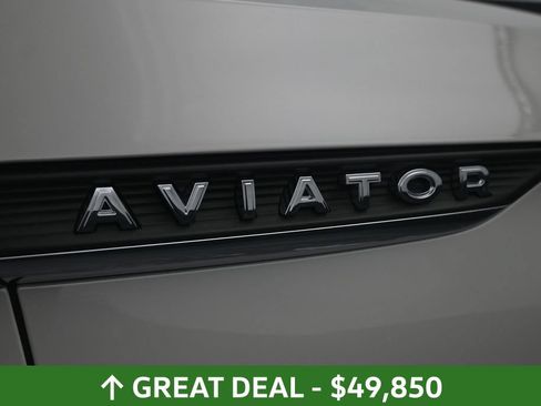 Used 2024 Lincoln Aviator Reserve w/ Equipment Group 201A AWD/4WD image 15