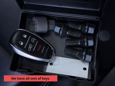 Used 2018 Alfa Romeo Stelvio AWD image 39