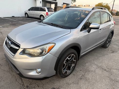 Used 2015 Subaru Crosstrek 2.0i Premium w/ Moonroof Package image 3