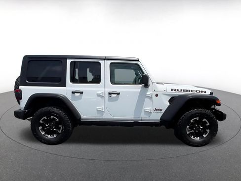 Used 2025 Jeep Wrangler Unlimited Rubicon AWD/4WD image 15