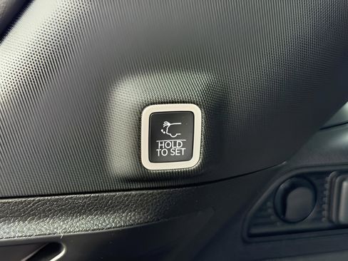 New 2026 Jeep Grand Cherokee Limited w/ Limited Altitude Package AWD/4WD image 10