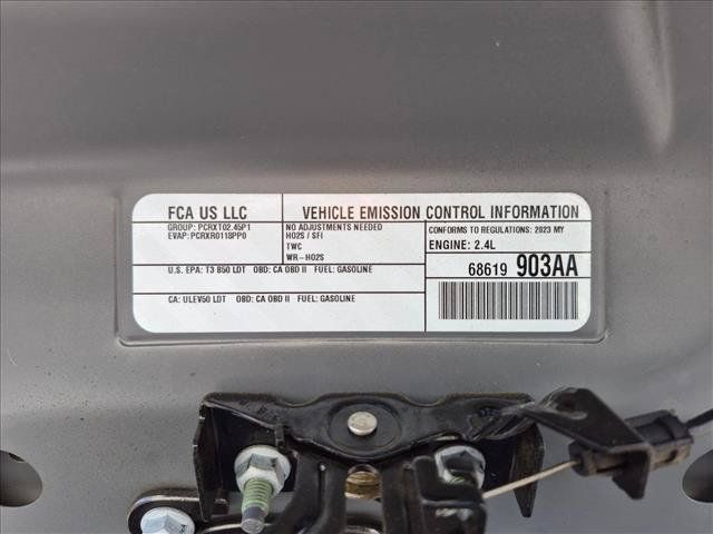 Used 2023 Jeep Cherokee Altitude Lux AWD/4WD image 26