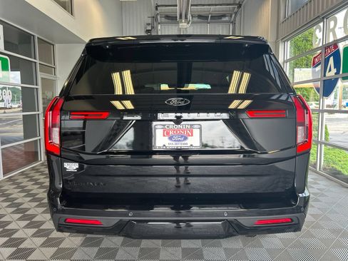New 2026 Ford Expedition Platinum w/ Stealth Performance Package AWD/4WD image 5