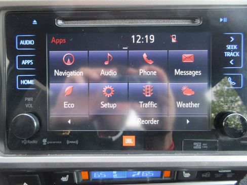 Used 2017 Toyota Tacoma Limited AWD/4WD image 41
