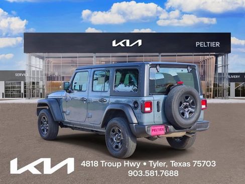 Used 2024 Jeep Wrangler Unlimited Sport AWD/4WD image 4
