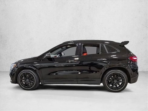 Used 2025 Mercedes-Benz GLA 35 AMG 4MATIC image 9