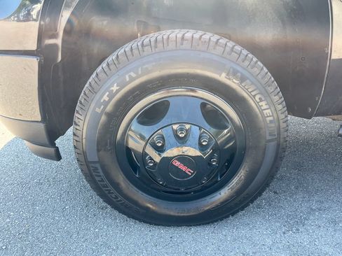 Used 2012 GMC Sierra 3500 SLE w/ SLE Preferred Package AWD/4WD image 6