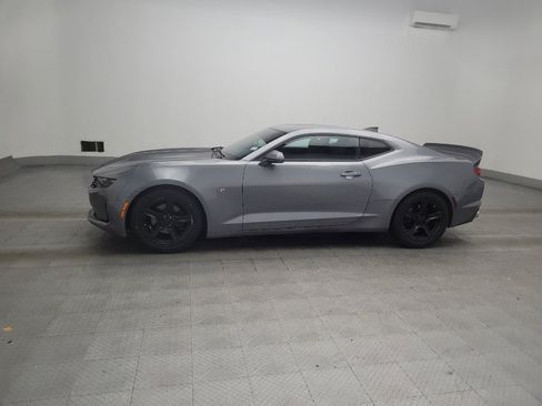 Used 2020 Chevrolet Camaro LT RWD image 2