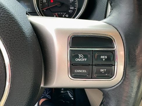 Used 2013 Jeep Grand Cherokee Limited image 18