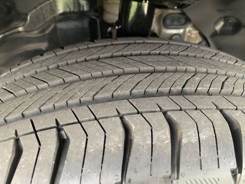 Certified 2025 BMW X1 xDrive28i w/ Premium Package image 12