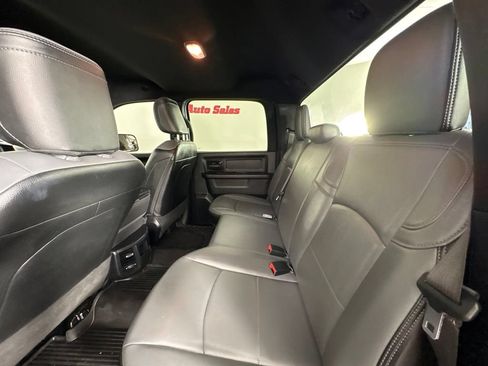 Used 2022 RAM 2500 Tradesman w/ Chrome Appearance Group AWD/4WD image 42