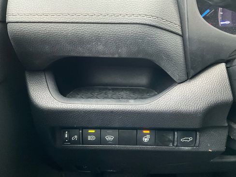 Used 2024 Toyota RAV4 XLE Premium image 22