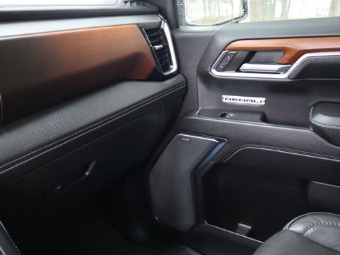 Used 2023 GMC Sierra 1500 Denali AWD/4WD image 40