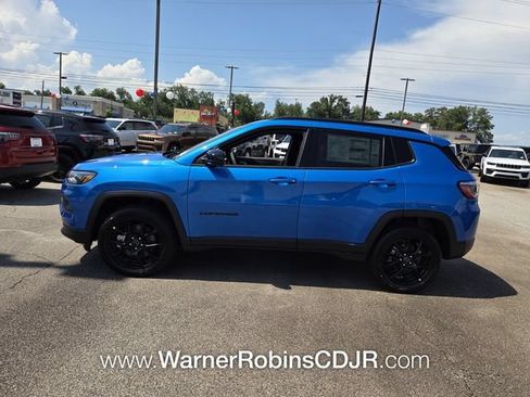 New 2026 Jeep Compass Latitude AWD/4WD image 4