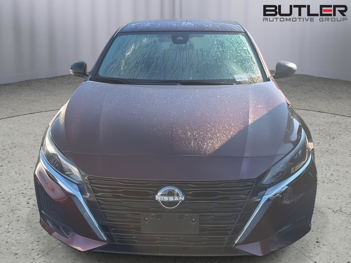 Used 2025 Nissan Altima 2.5 SV FWD image 3