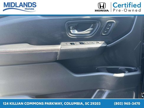 Certified 2025 Honda Pilot TrailSport image 18