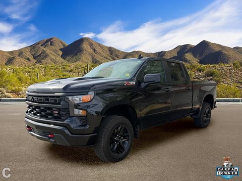 Used 2024 Chevrolet Silverado 1500 Custom Trail Boss AWD/4WD image 2