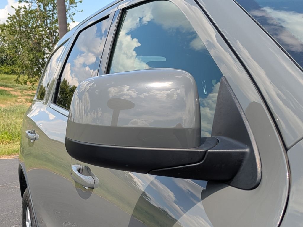 Used 2021 Dodge Durango SXT w/ 3rd Row Seating Group RWD image 12