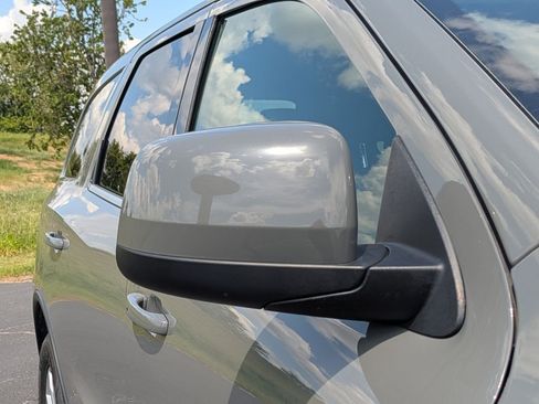 Used 2021 Dodge Durango SXT w/ 3rd Row Seating Group RWD image 12