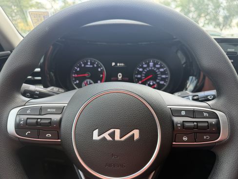 Certified 2023 Kia K5 LXS FWD image 27