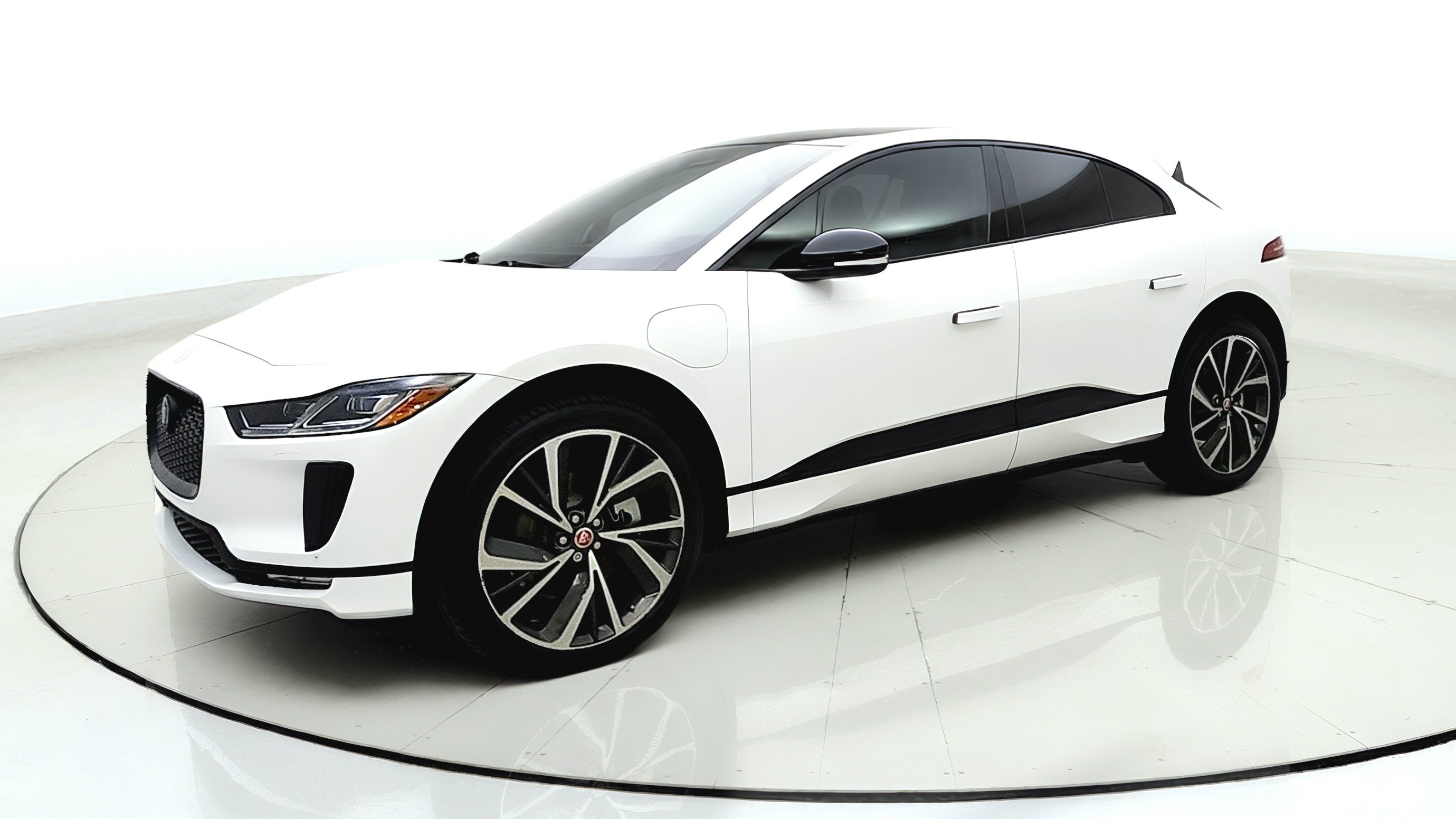 Used 2023 Jaguar I-PACE HSE AWD/4WD image 3