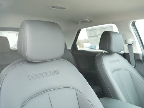 New 2026 Hyundai Ioniq 5 SEL image 13