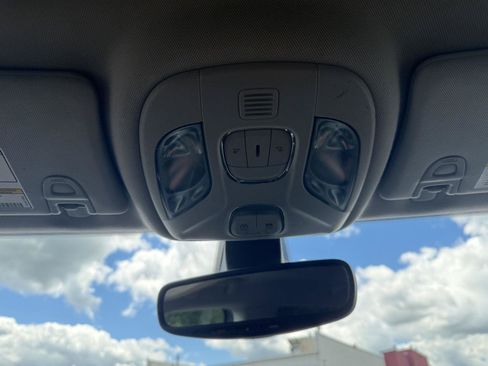 Used 2019 Jeep Compass Limited AWD/4WD image 25