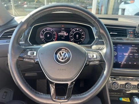 Used 2019 Volkswagen Tiguan SEL Premium AWD/4WD image 8