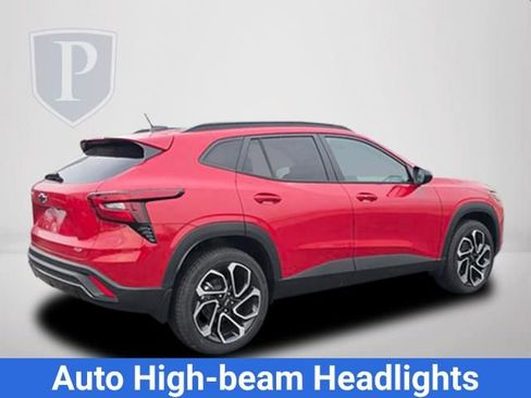 New 2026 Chevrolet Trax RS w/ Driver Confidence Package image 5