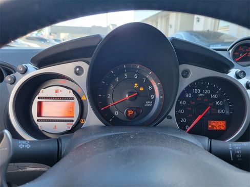 Used 2010 Nissan 370Z Touring image 11