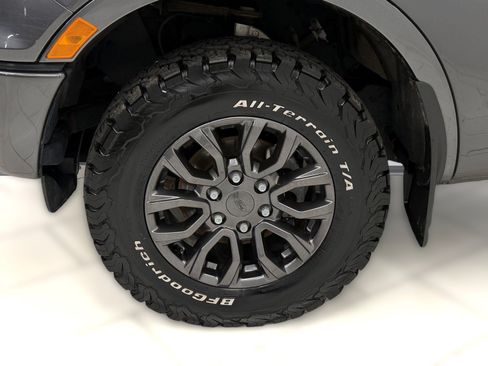 Used 2019 Ford Ranger XLT w/ Equipment Group 302A Luxury AWD/4WD image 11