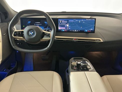 Certified 2025 BMW iX xDrive50 AWD/4WD image 9