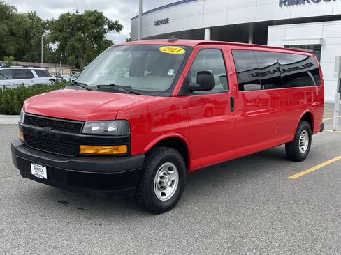 Used 2021 Chevrolet Express 3500 LS w/ Cold Climate Package RWD image 3