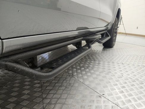 Used 2025 Chevrolet Colorado W/T w/ WT Custom Package image 16