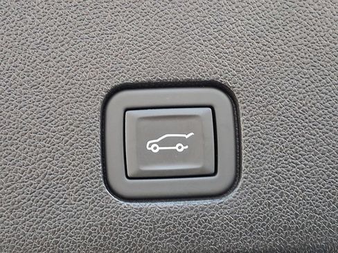 Certified 2024 Cadillac XT6 Sport w/ LPO, ONYX Package AWD/4WD image 34