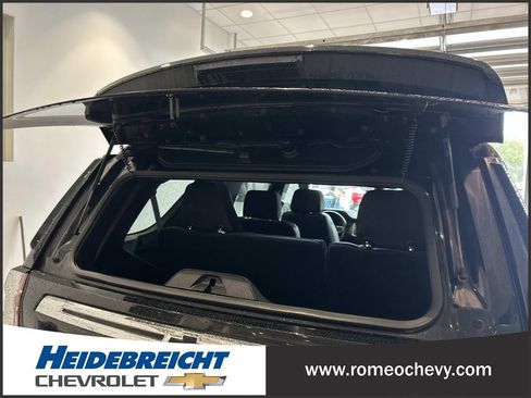 Used 2021 Chevrolet Tahoe Premier w/ Premium Package AWD/4WD image 15