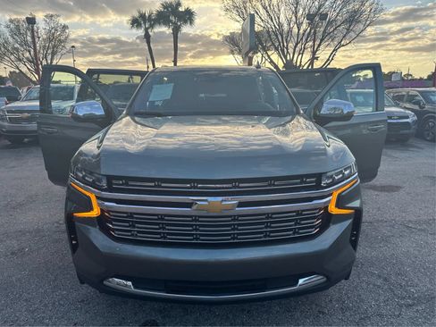 Used 2023 Chevrolet Suburban Premier RWD image 23