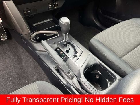 Used 2016 Toyota RAV4 LE FWD image 30