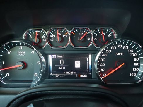 Used 2017 Chevrolet Suburban LT AWD/4WD image 36