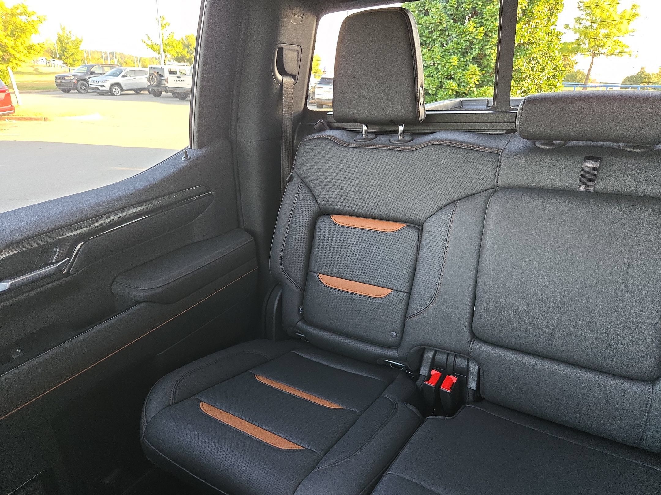 Used 2026 GMC Sierra 1500 AT4 w/ AT4 Premium Package AWD/4WD image 12