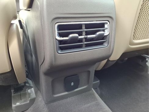 Used 2024 Lincoln Corsair FWD image 23