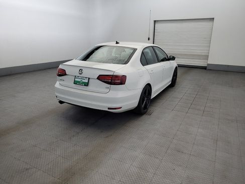 Used 2016 Volkswagen Jetta Sport FWD image 9